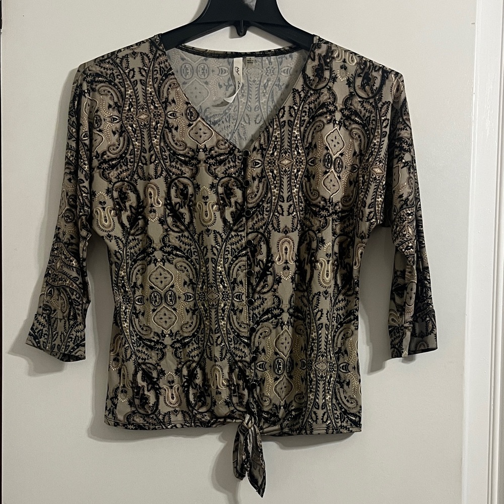 NY Collection Black and Tan Paisley V-Neck Blouse